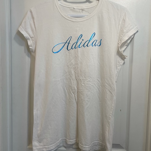 White medium to large adidas t-shirt - Picture 2 of 8